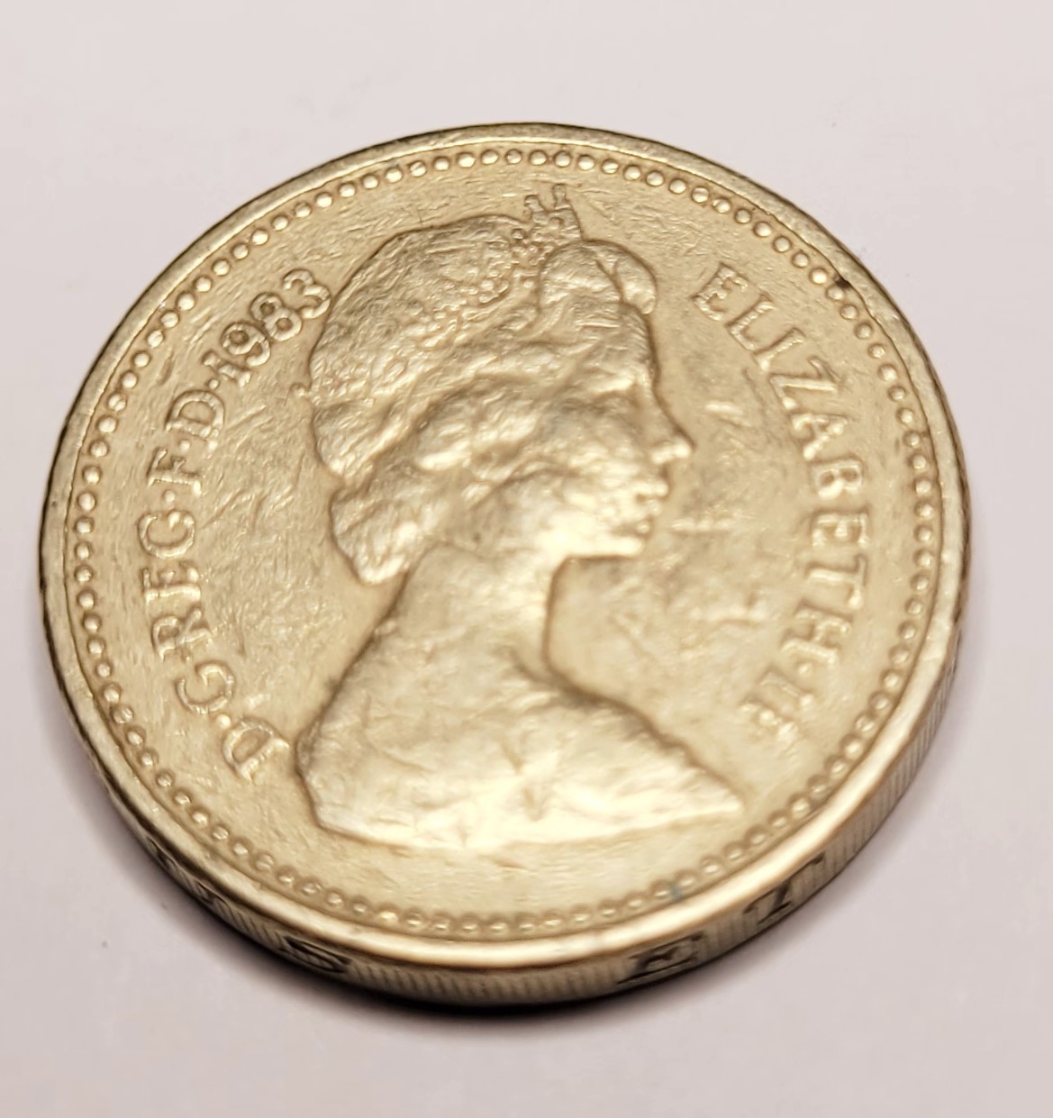 One Pound 1983 – Historia, Wartość, Ciekawostki