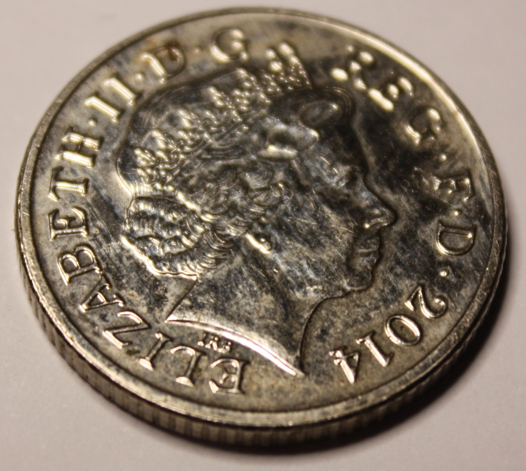 Ten Pence 2014 – moneta z historią