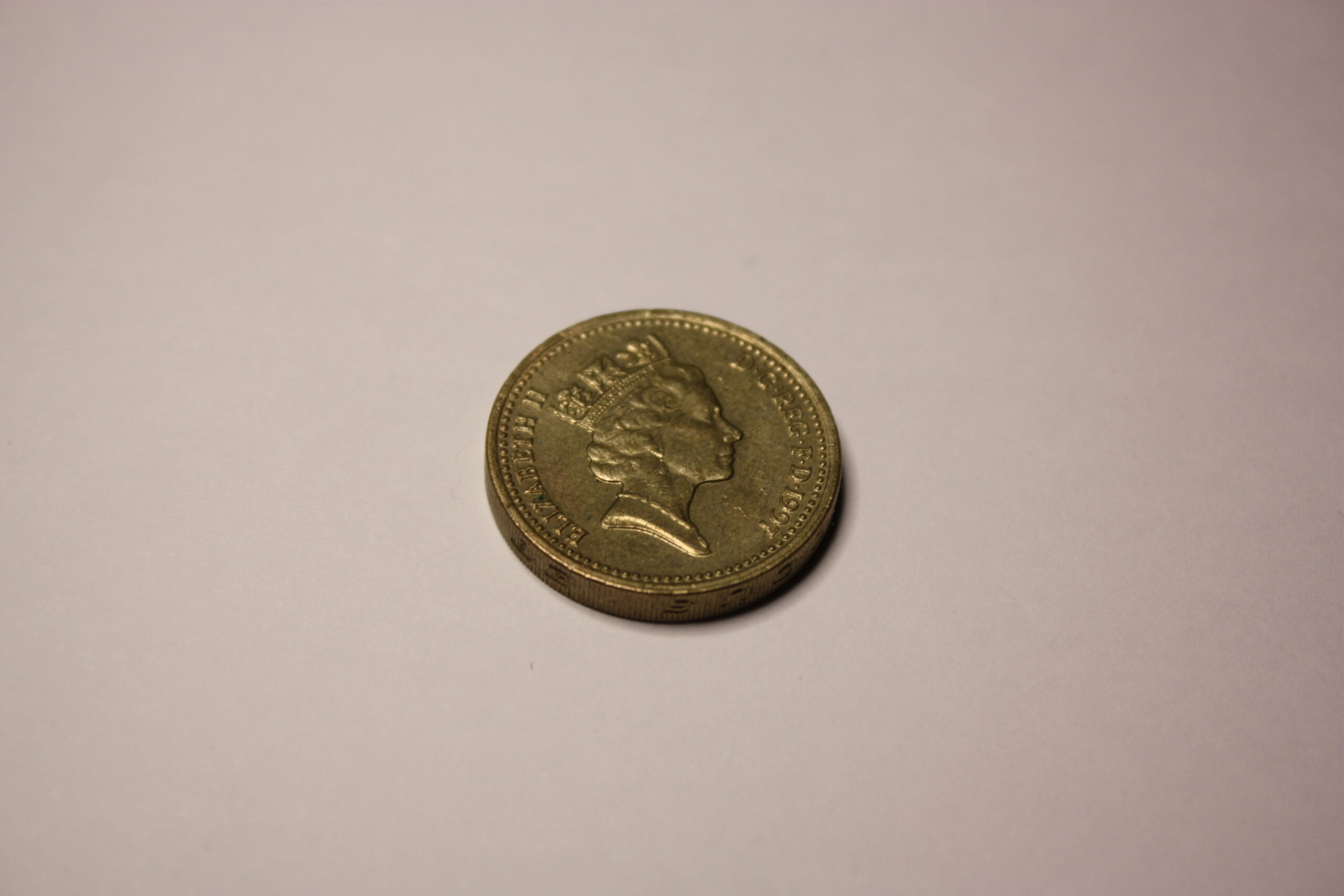 One Pound 1997 – klasyczny funt przed reformą