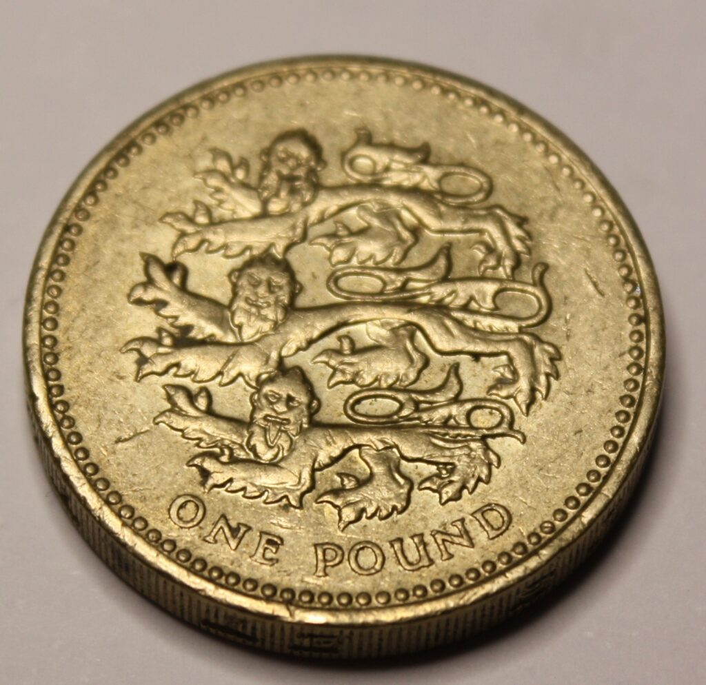 one-pound-2002-3-1024x994 One Pound 2002 – nowe milenium