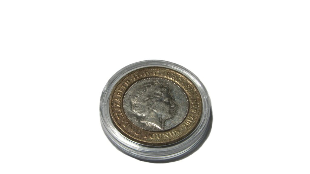 2-pounds-2012-UK-Allfinds-www.allfinds.com_.pl-1-1024x576 2 funty z 2012 ile jest warta ta moneta?
