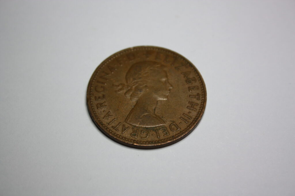 one-penny-1966-4-1024x683 One Penny z 1966 roku – ile jest warta i za ile sprzedać?