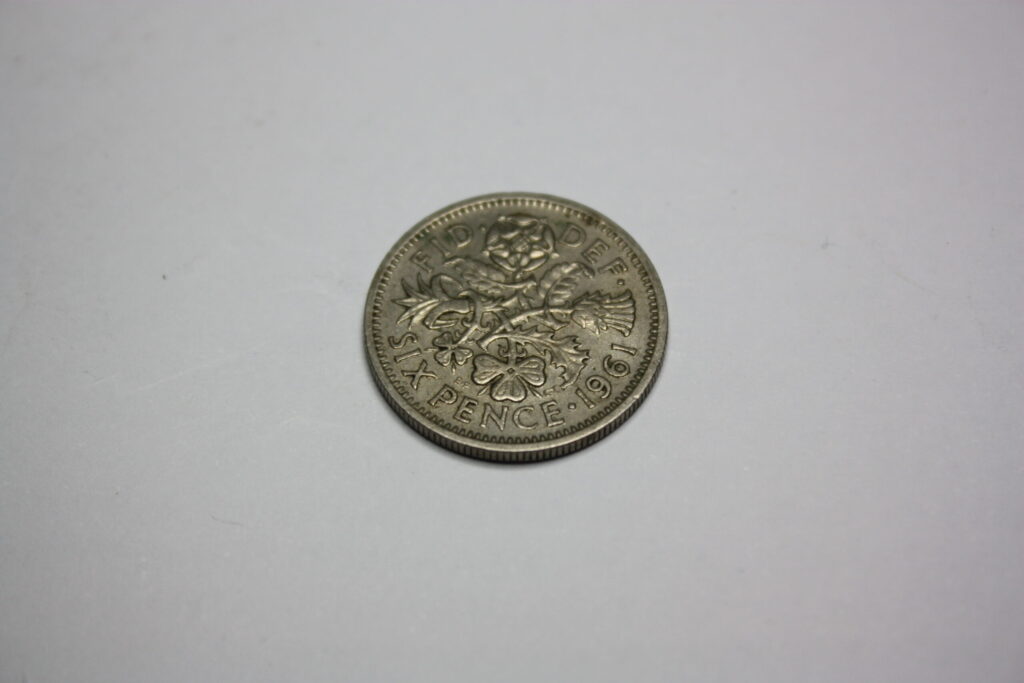 six-pence-1961-All-Finds-Com-PL-6-1024x683 Sixpence 1961 – ile warta jest moneta?