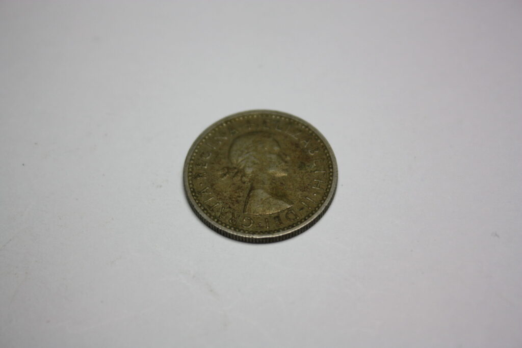 six-pence-z-1960-All-Finds-Com-PL-3-1024x683 Sixpence 1960 – ile warta jest moneta?