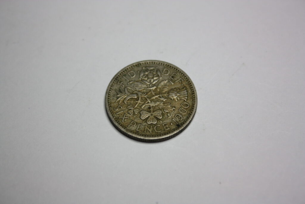six-pence-z-1960-All-Finds-Com-PL-4-1024x683 Sixpence 1960 – ile warta jest moneta?